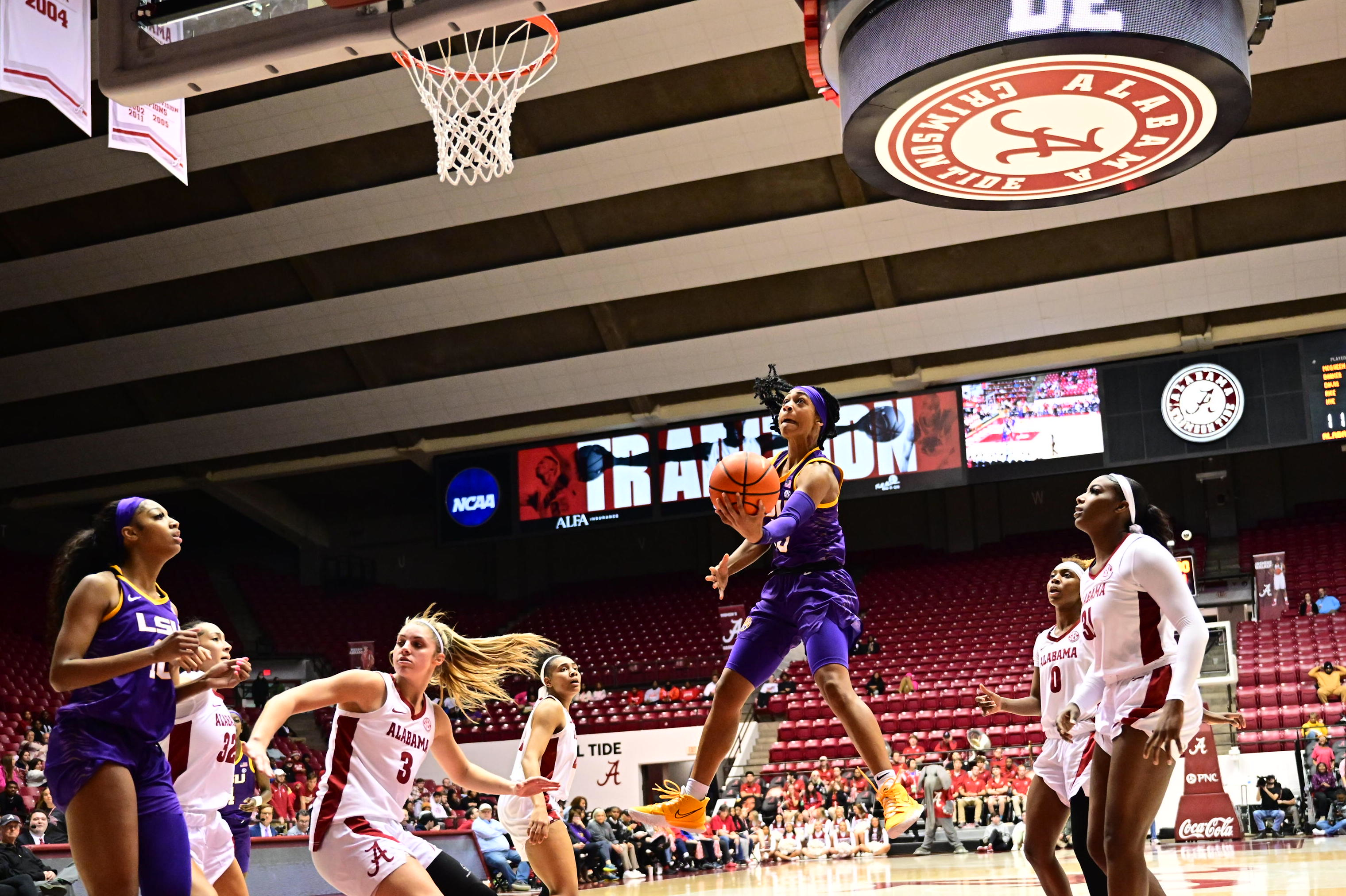 Alexis Morris hanging layin vs. Bama