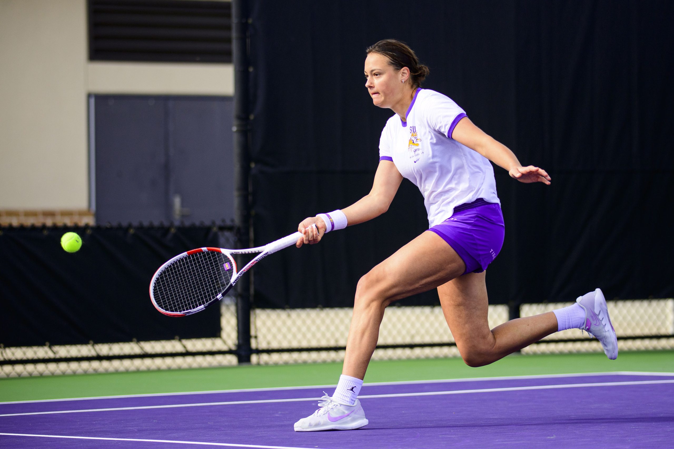 Anastasiya Komar singles