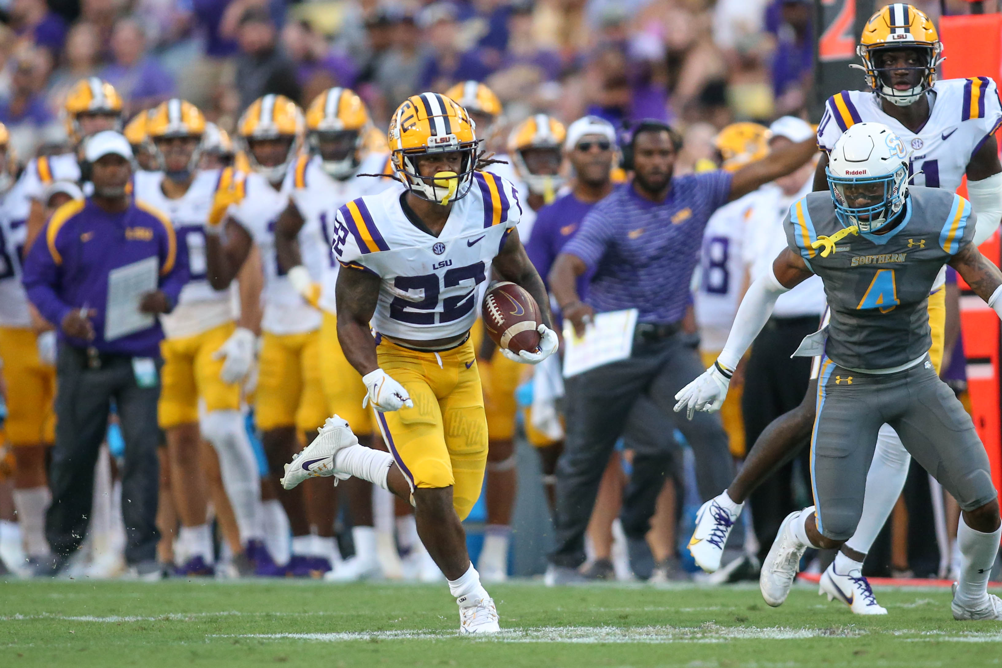 Armoni Goodwin (22) big run