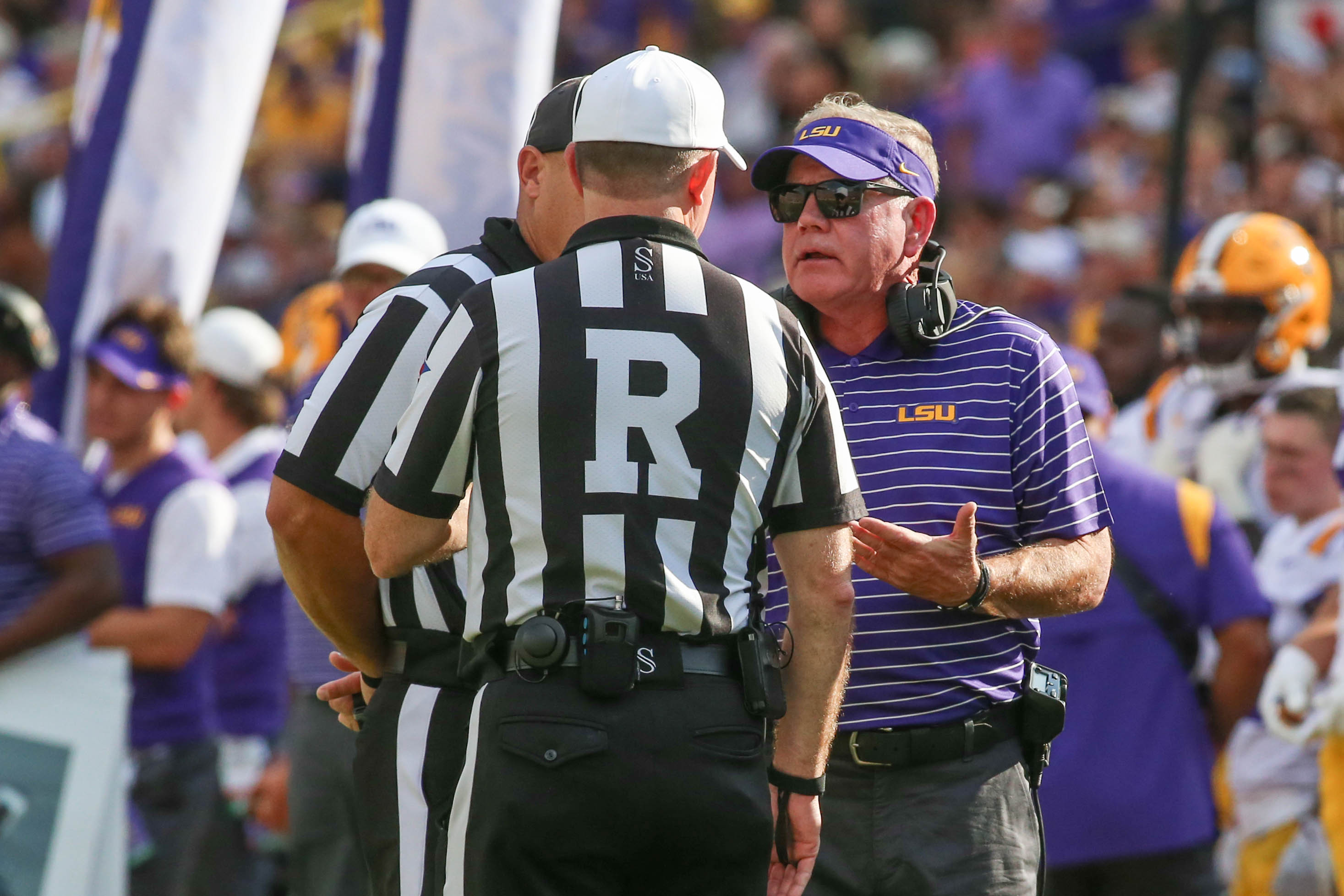 Brian Kelly talks with ref