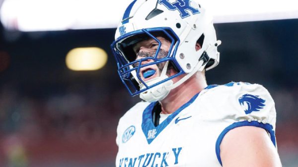 Darrin Strey, Kentucky offensive tackle