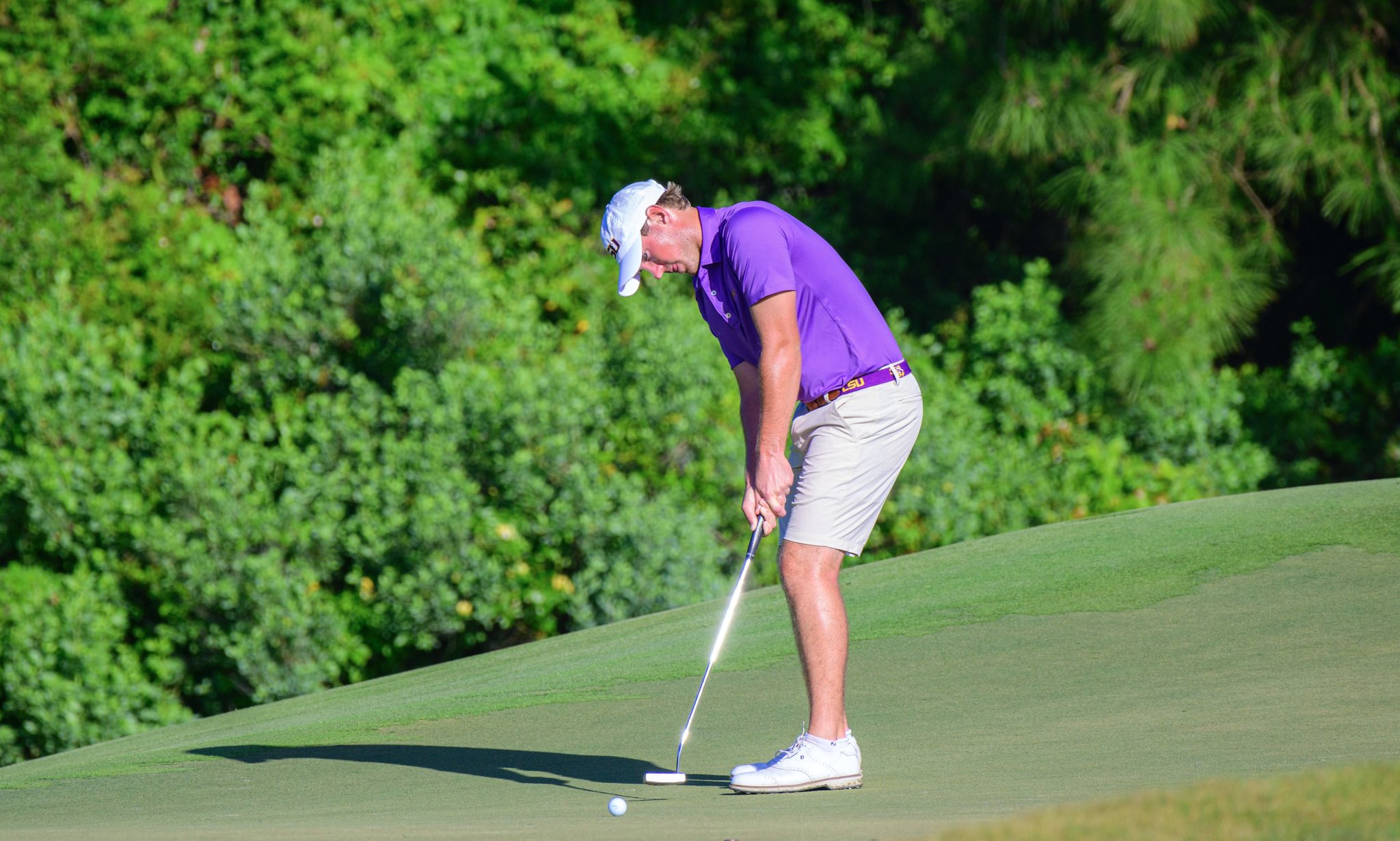 Drew Doyle putts