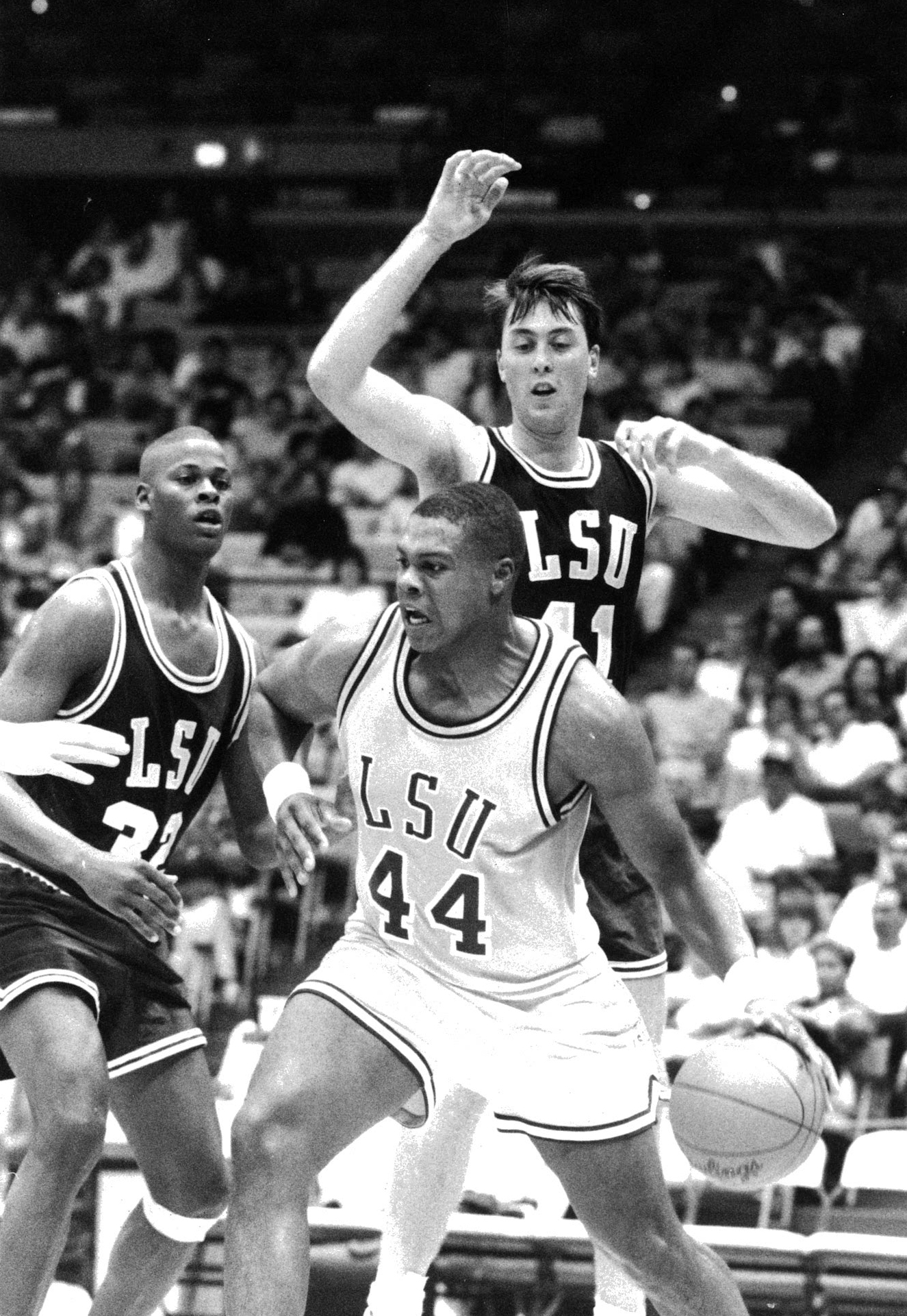 Wayne Sims, LSU Basketball Wayne Sims (44) passed away on April 12, 2023