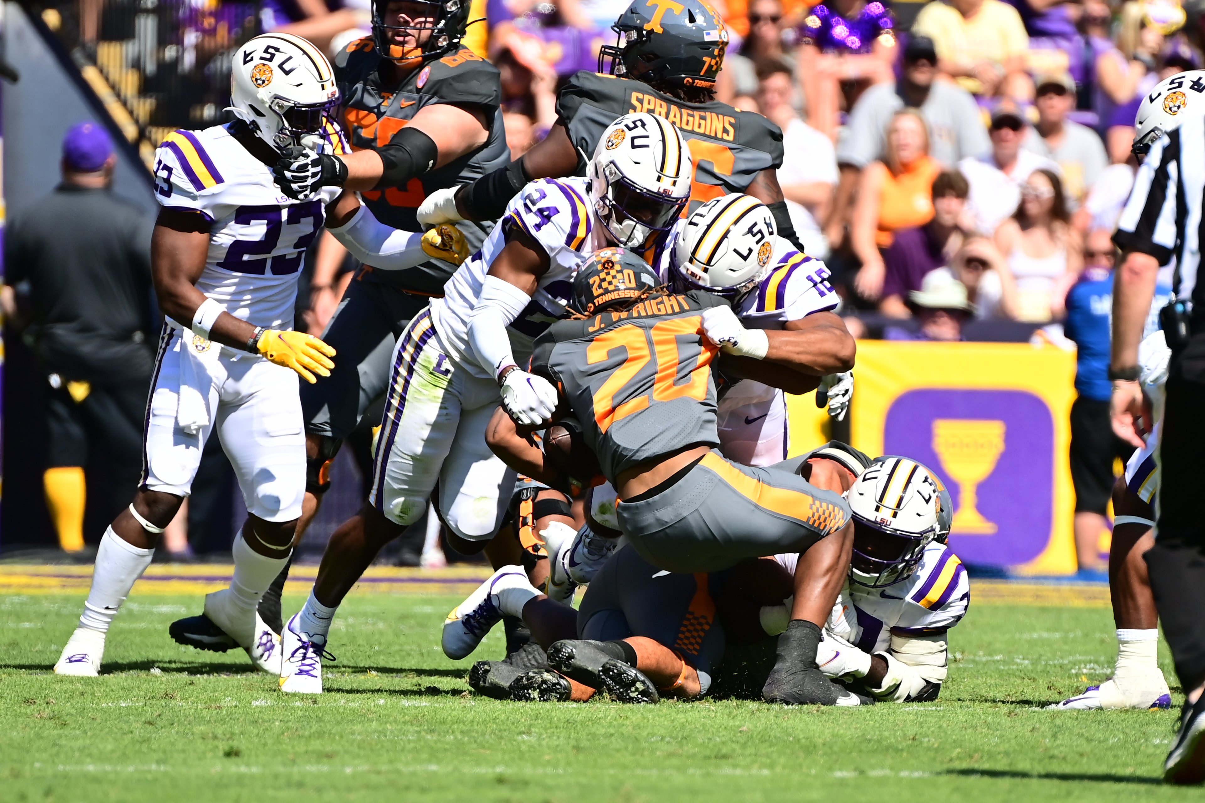 LSU-UT defense 1Q