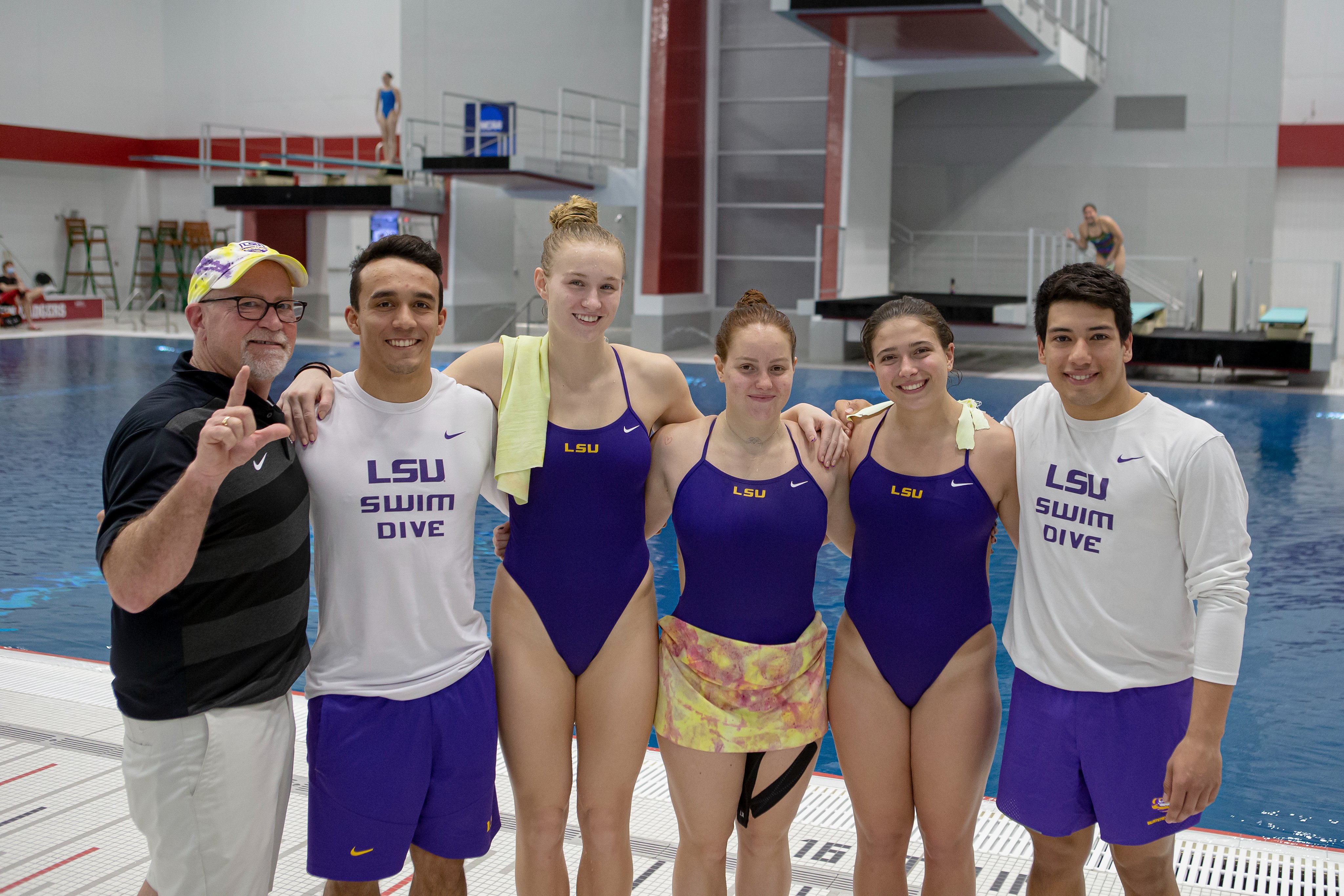 LSU dive2