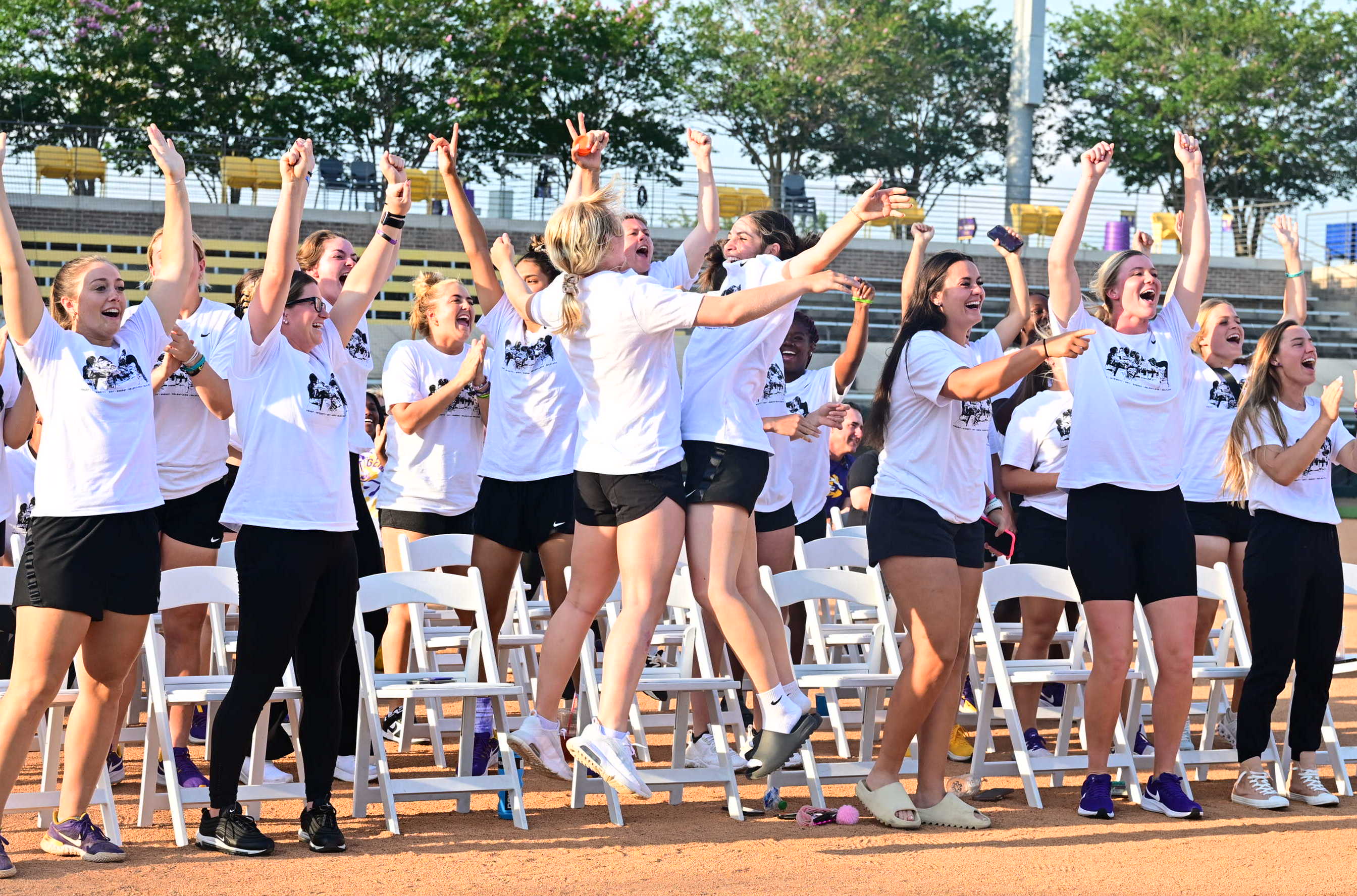 Home Cooking LSU Softball Awarded No 10 Seed Host Role In Upcoming 