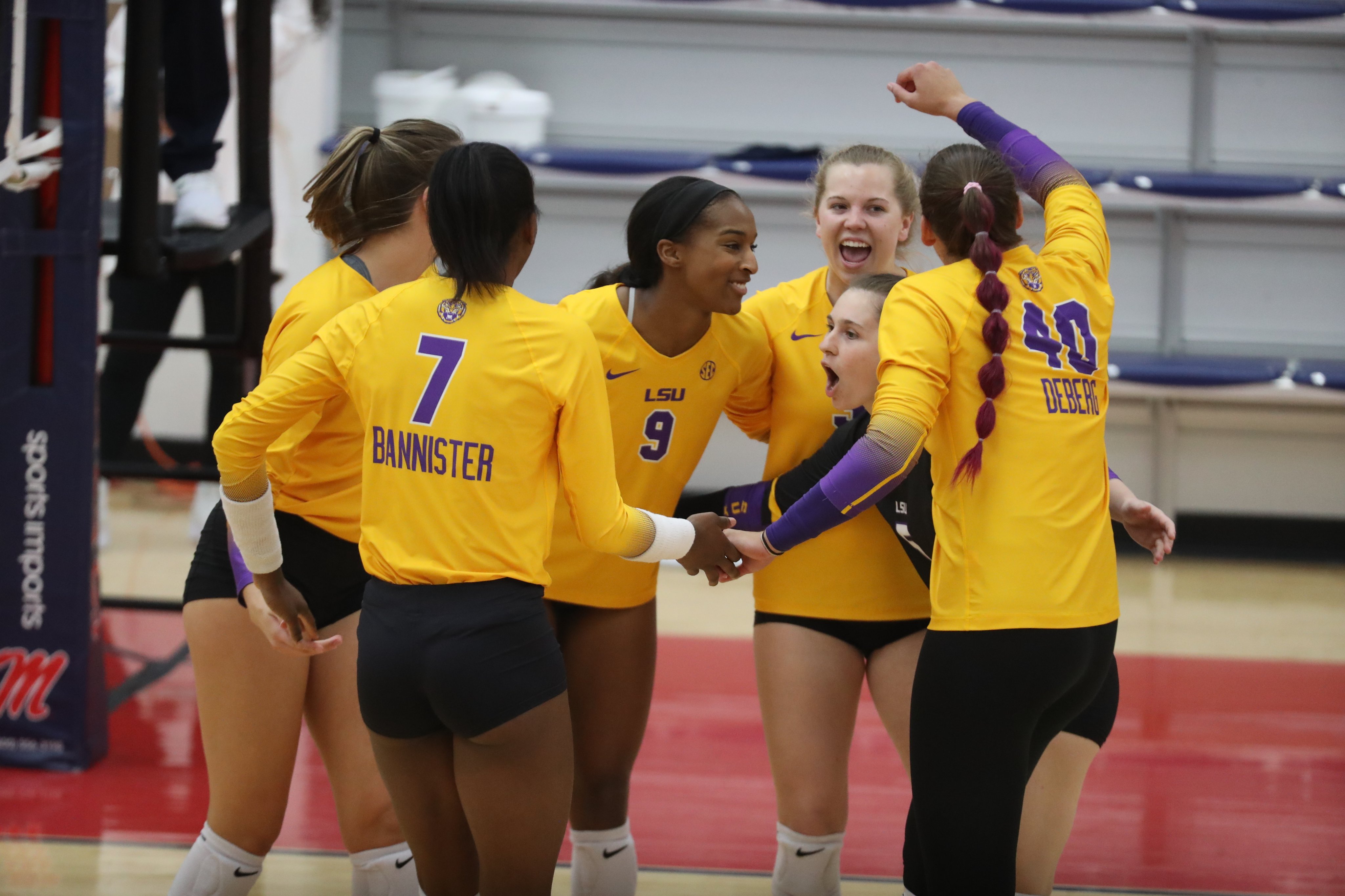 LSU volley jube