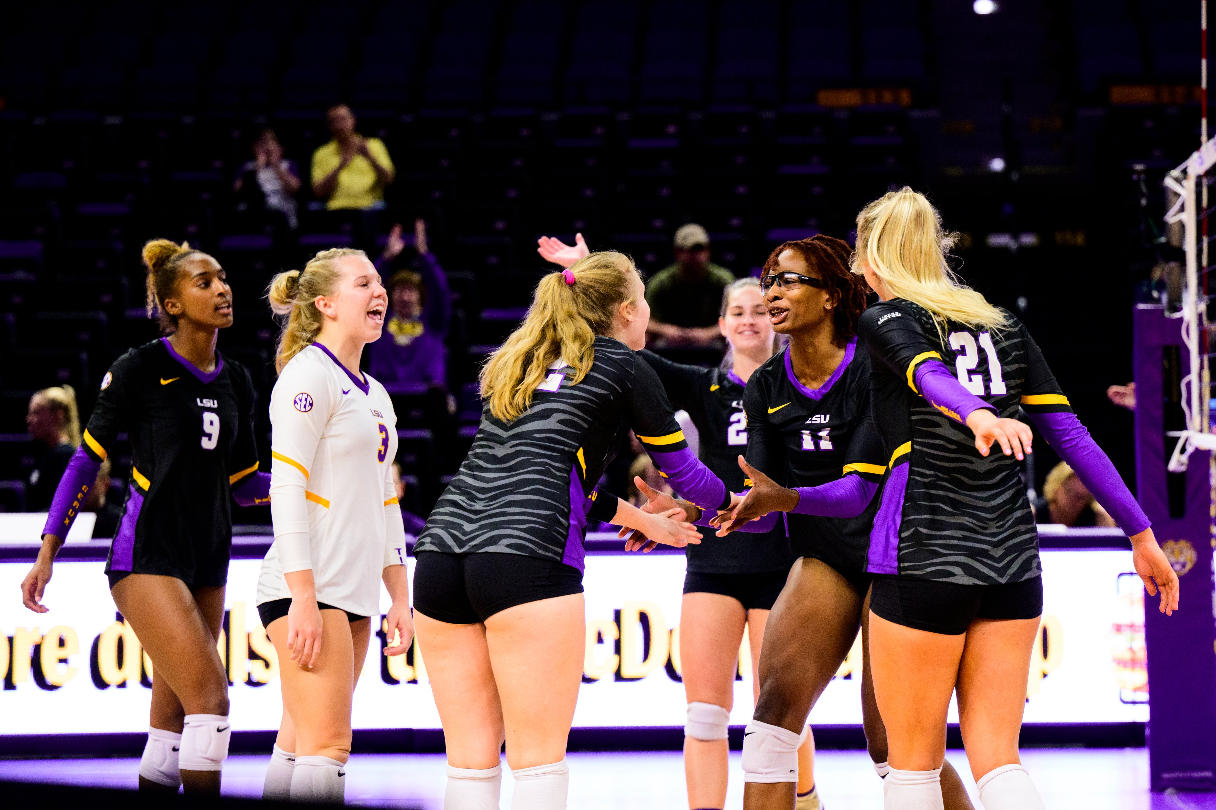 LSU volley jube