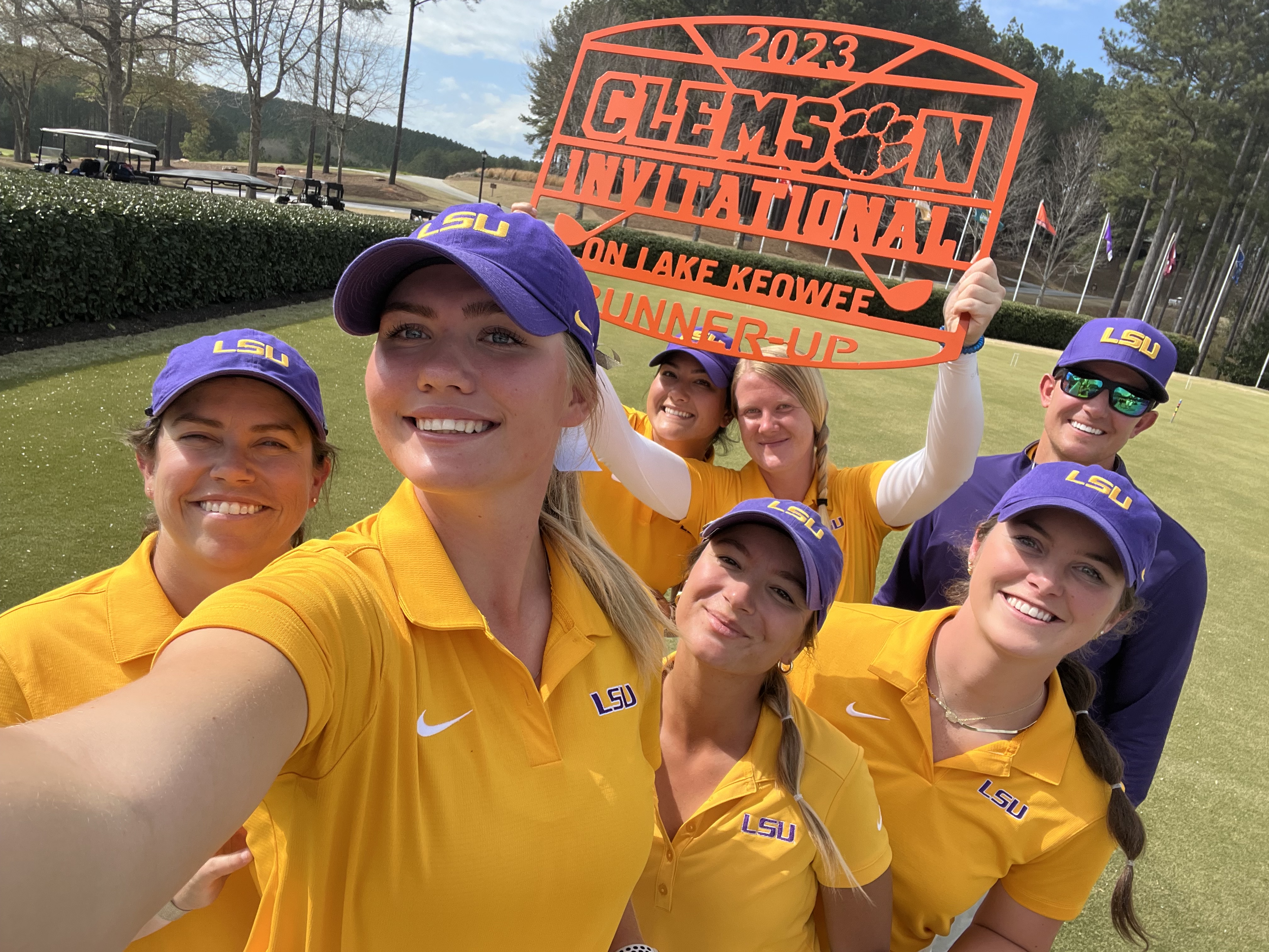 LSU womens golf team photo after Clemson win