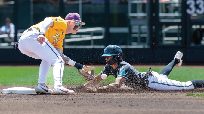 LSUBaseballVsCoastalCarolina_062225_DanielDickinson1_MBacigalupi