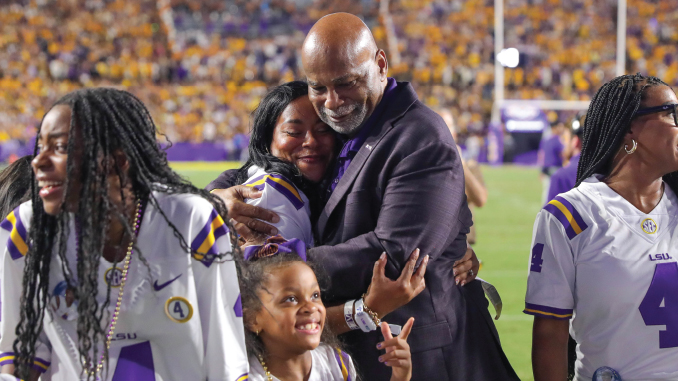 LSUFootballVFlorida2025_CharlesAlexander_JMailhes | Tiger Rag