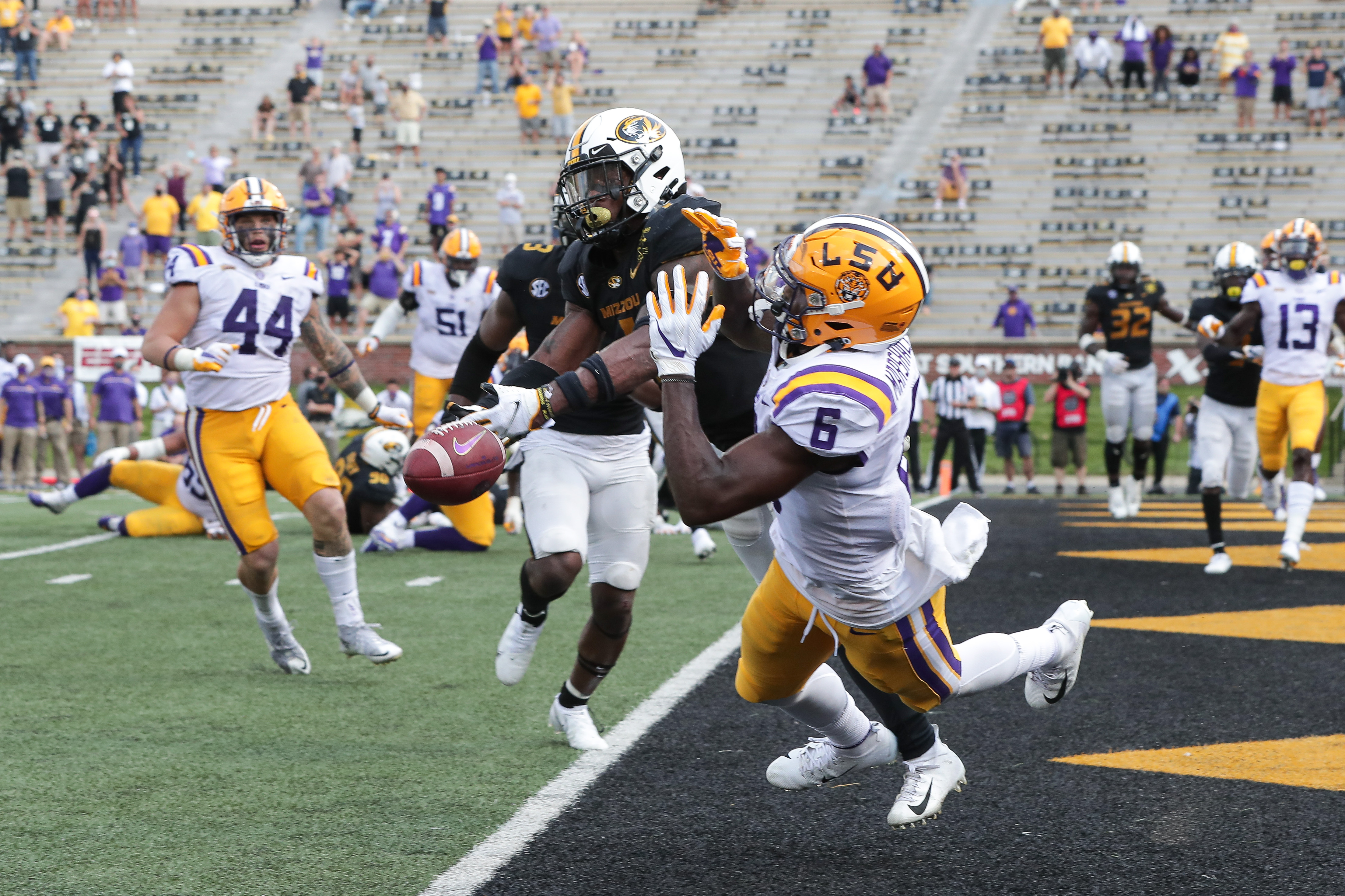 MIZ_fb_vsLSU_01