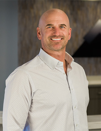 Sit Down Twenty years after leading LSU to a national championship