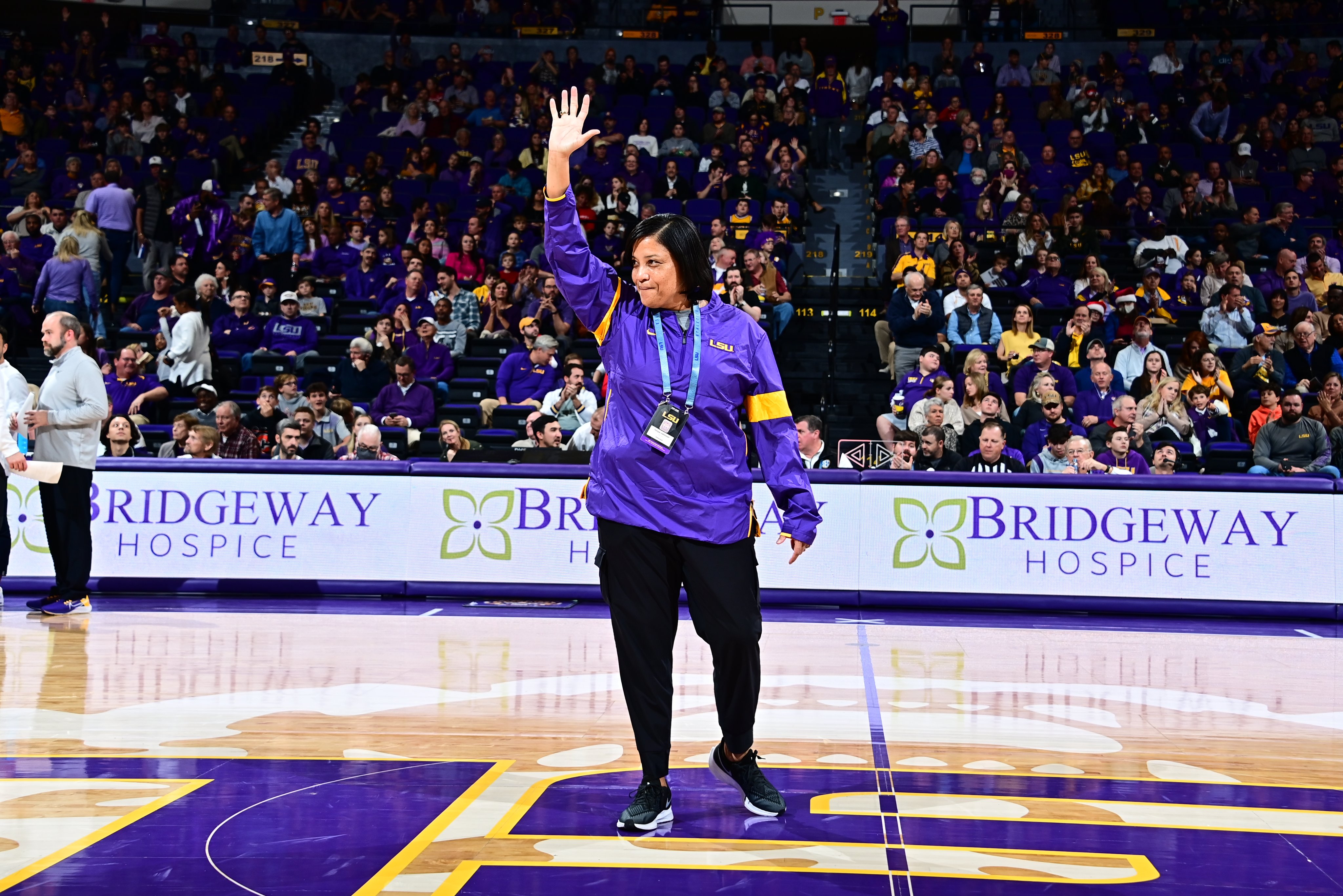 Tonya Johnson greets crowd