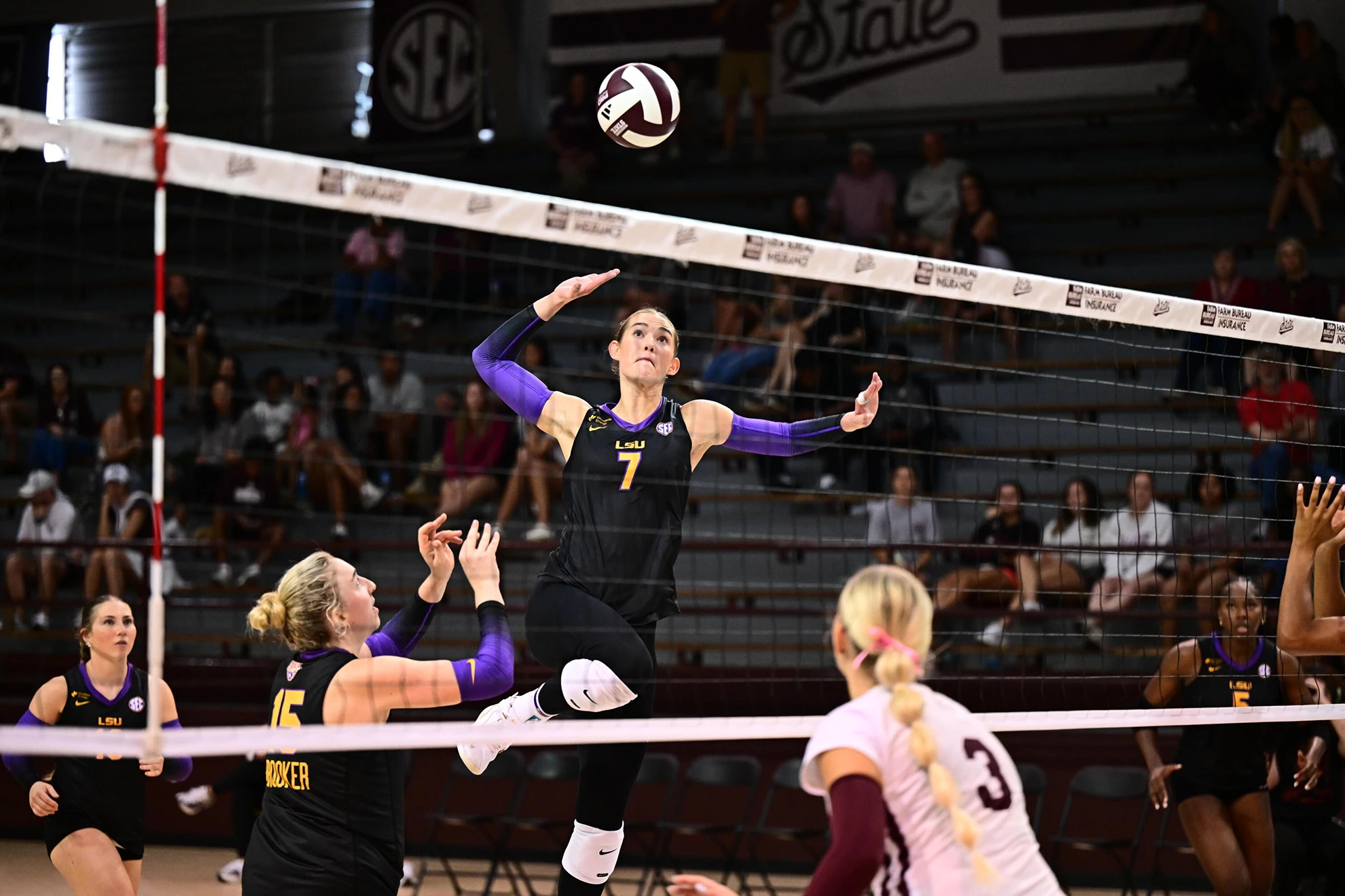 LSU Volleyball Loses At No. 4 Kentucky To Fall Below .500 In The SEC