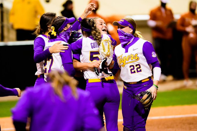 lsusoftballgroup
