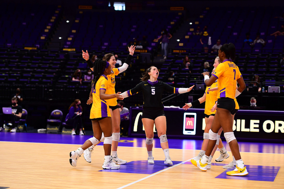 lsuvolleyballwinsc